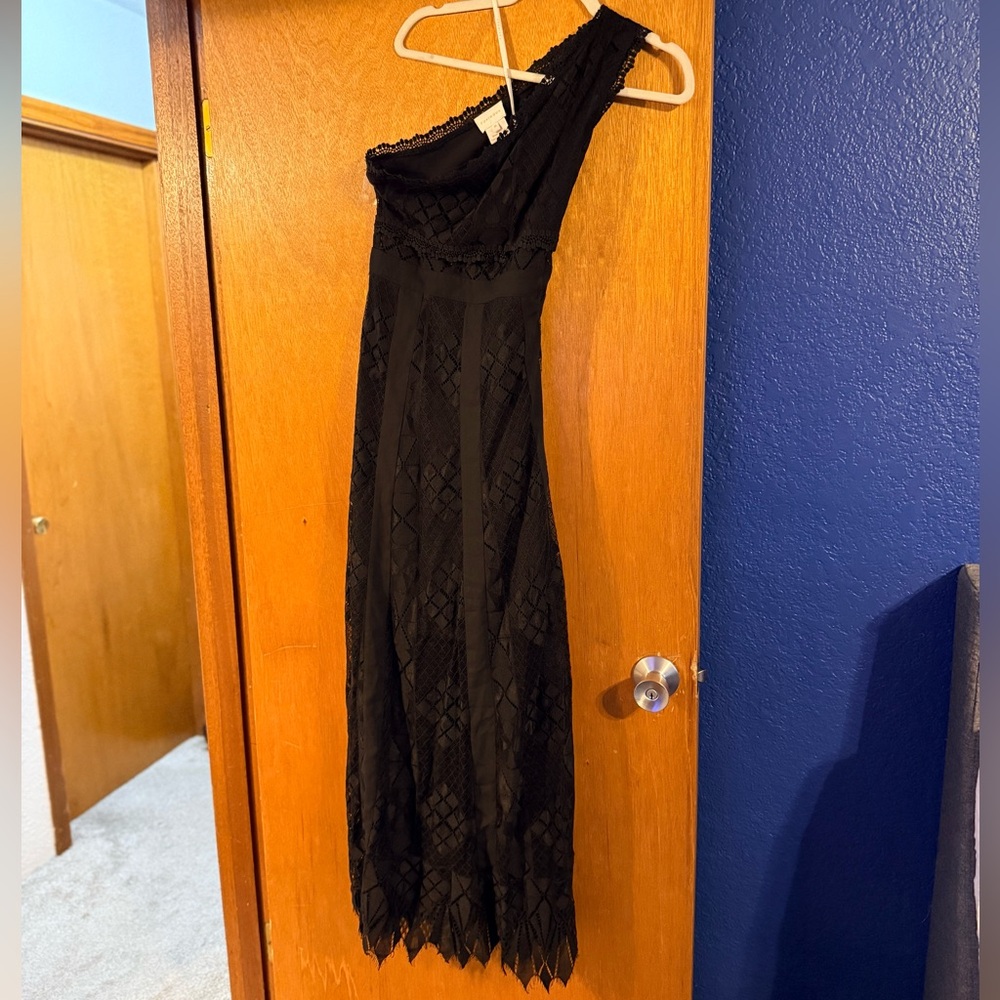foxiedox Black One Shoulder Dress